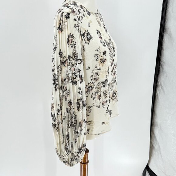 Express Floral Blouse White & Black Medium - Picture 2 of 12